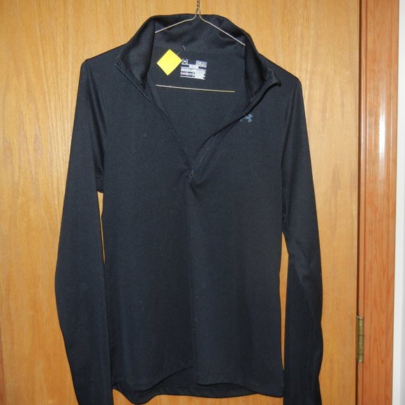 Under Armour Wmn M Semi-Fitted 1/4 Zip Long Sleeve Black Pullover Thumb Holes - Picture 2 of 10